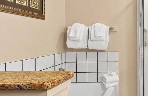 Shawnee On Delaware Apartment | Shawnee Village Resort 2 Bedroom, full kitchen, W/D