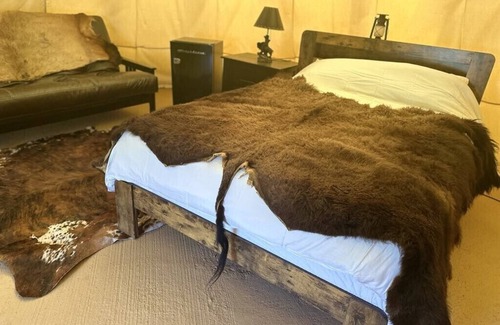 Cameron Cabin | Sheep Creek Ranch Wild Horse Luxury Glamping Tipi
