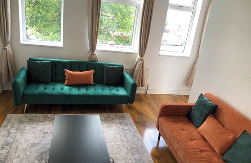 Hillsborough House | Sheffield Retreat - Cozy 3 Bedroom House