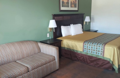 Jeffersonville Hotel | Shelaine Inn