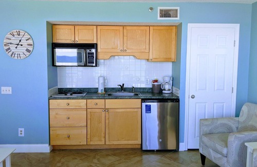 Shell Island Resort | Shell Island Resort - All Oceanfront Suites