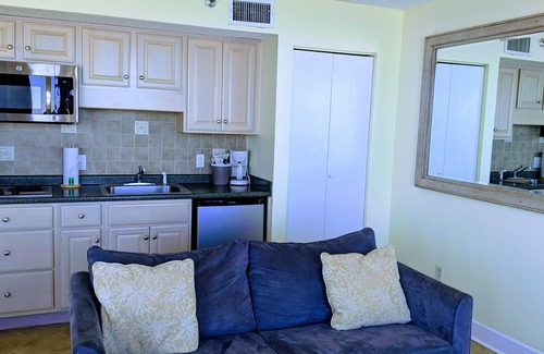 Shell Island Resort | Shell Island Resort - All Oceanfront Suites