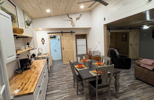 Yellowstone County Other | Sheltered Nook Bunk 'n Board