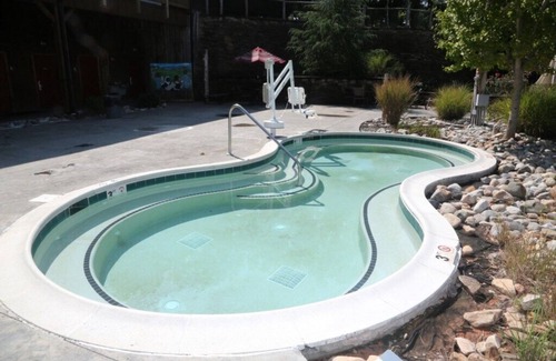 Gordonsville Cabin | Shenandoah Crossing™ - 2 Bedroom 1 Bath Deluxe Cabin