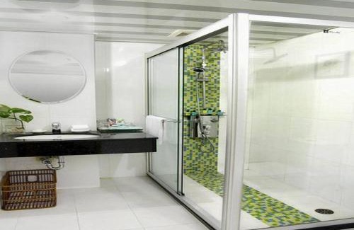 Luohu Hotel | Shenzhen Kaili Hotel, Guomao Shopping Mall