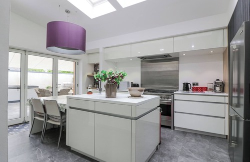 Moffat Cottage | SHEPHERDESS COTTAGE, pet friendly, luxury holiday cottage in Moffat