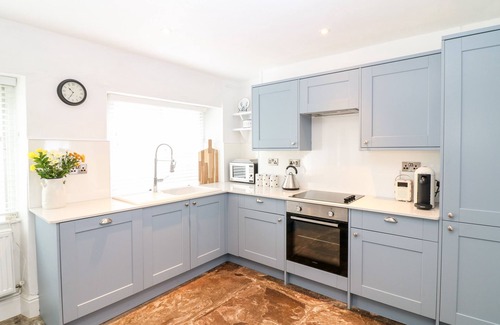 Brushford Cottage | SHEPHERDS COTTAGE, pet friendly, with open fire in Dulverton