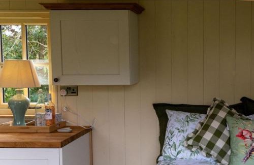 Cosford House | Shepherds Hut at Snowdon Farm