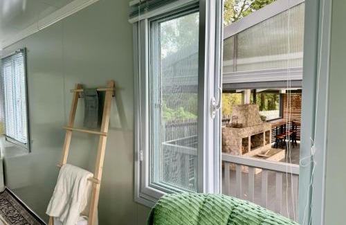 Baulkham Hills Ski Chalet | Shepherd’s Hut In Baulkham Hills