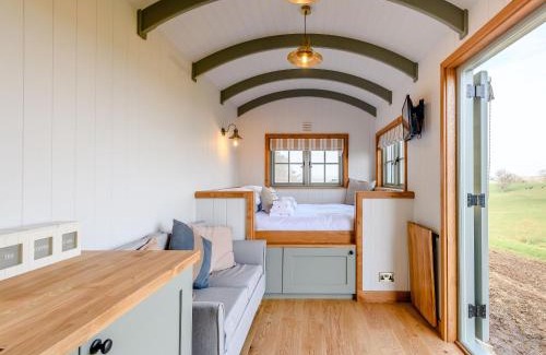 Alderbury House | Shepherds Hut Retreat