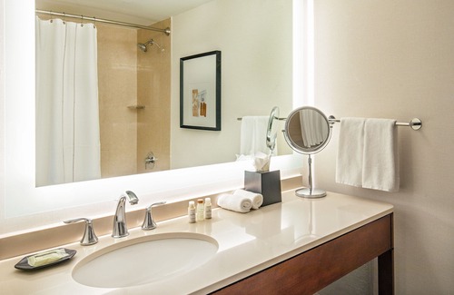 Needham Hotel | Sheraton Boston Needham Hotel