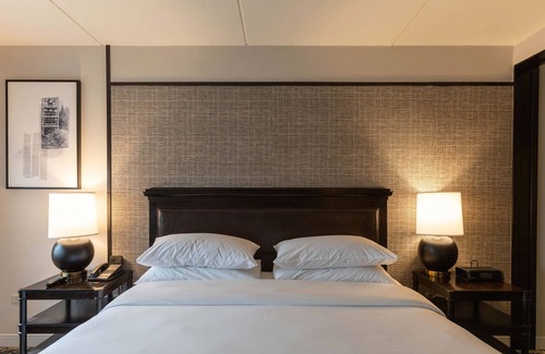 Techny Hotel | Sheraton Chicago Northbrook Hotel