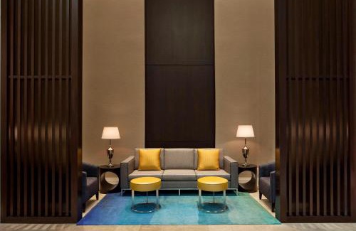 Norfolk Hotel | Sheraton Norfolk Waterside Hotel