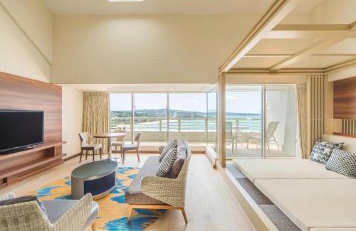 Fuchaku Hotel | Sheraton Okinawa Sunmarina Resort