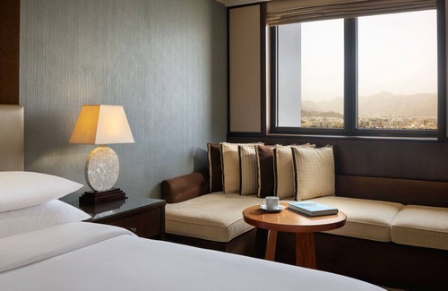 Muscat Hotel | Sheraton Oman Hotel
