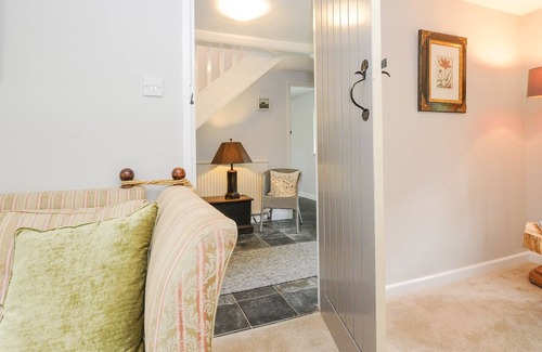 Saint Ann's Chapel Cottage | SHERWELL FARM COTTAGE, family friendly, with open fire in Drakewalls