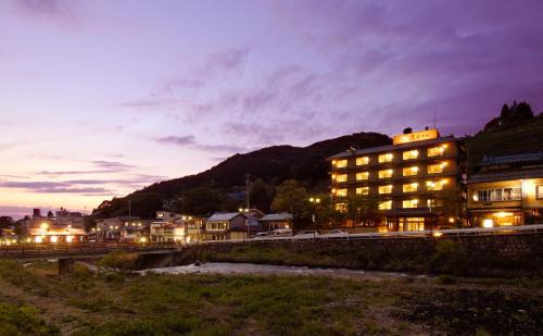 Yudanaka Shibu Onsen Hotel | Shibu Hotel