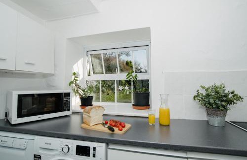 Polzeath House | Shilla Mill - Just off the Beach