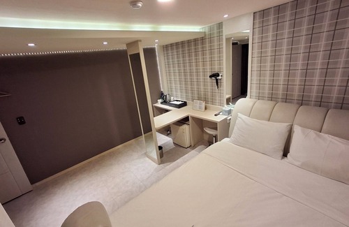Songcheon-dong Hotel | Shine Hotel