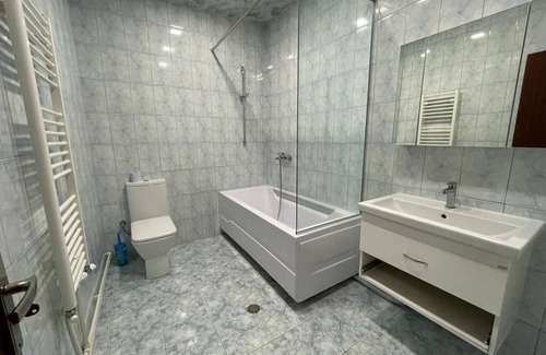 Yerevan Apartment | Shining apartment in elite square of Yerevan