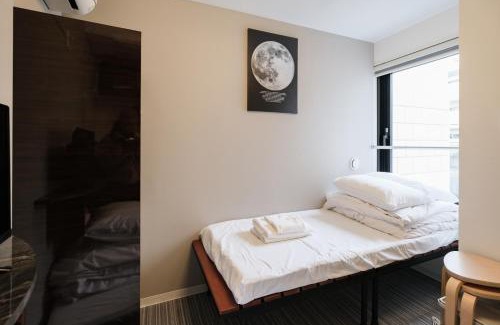 Yoyogi Apartment | Shinjuku QUALIA PLACE House