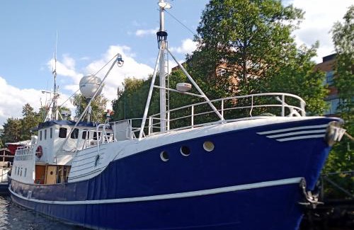 Sodertalje Boat Rental | Ship Windö