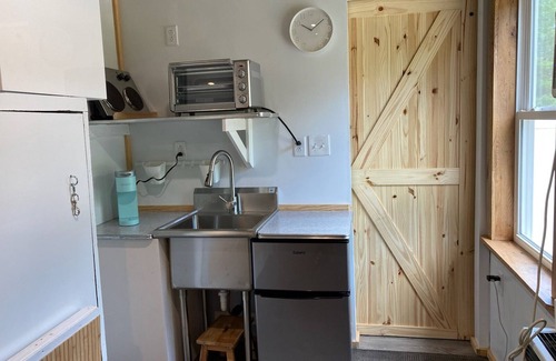 Atlantic Mine Apartment | Shipping Container close to Houghton