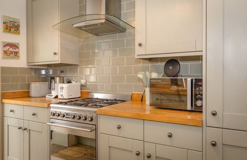 Meads Apartment | Shipside - spacious, stylish patio garden apartment in Meads village area