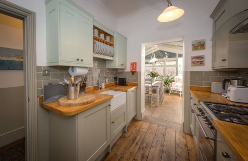 Meads Apartment | Shipside - spacious, stylish patio garden apartment in Meads village area