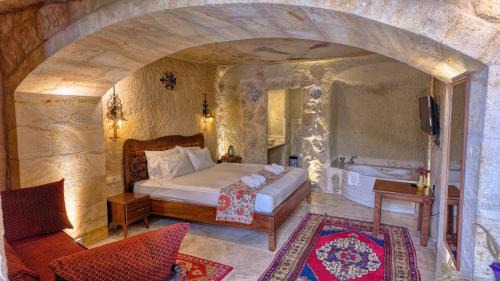 Ortahisar Bed & Breakfast | Shiraz Cave Cappadocia