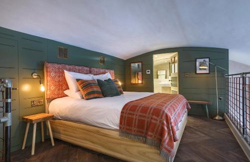 Holt Apartment | Shirehall Apartments