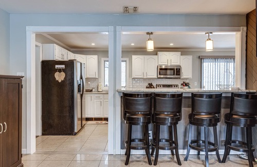 Shirley House | Shirley Vacation Rental w/Hot Tub, 7 Mi to Beach!
