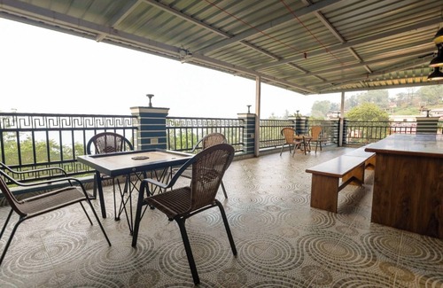 Wai Villa | Shivaji's Villa By Joy Suites