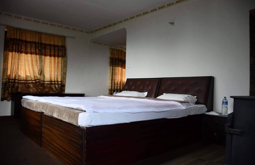 Nuwakot Hotel | Shivapuri Village