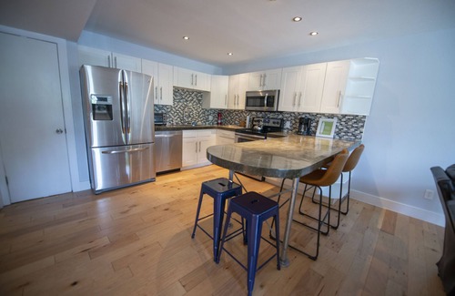 West End Condo | Shoal Creek Greenbelt