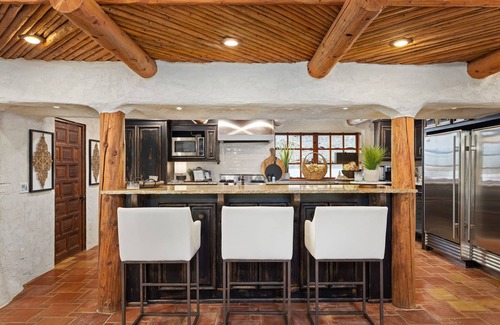 Florence House | Shoals Spanish Villa on Wilson Lake near RTJ golf course