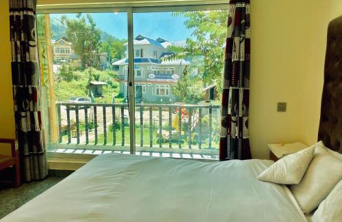 Shogran Bed & Breakfast | Shogran Hotel's