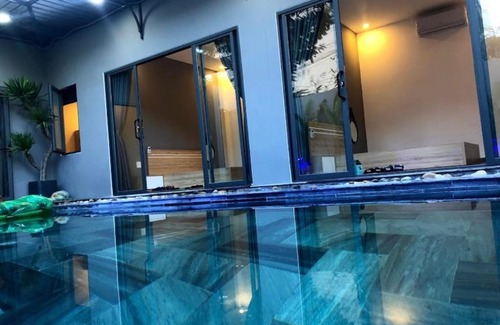 Tho Quang Beach Villa | Shore Villa with Pool
