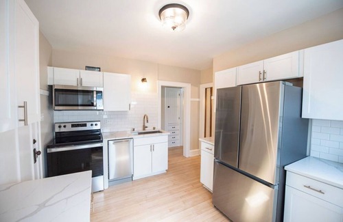 Shorewood House | Shorewood's Sunny Craftsman - 2-Bedroom Gem in Amazing Shorewood!