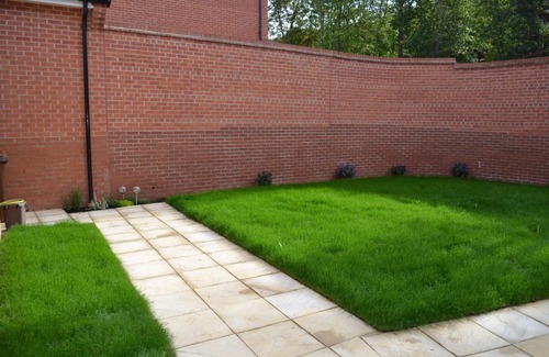 Northampton Apartment | Short Breaks - Harcourt Way