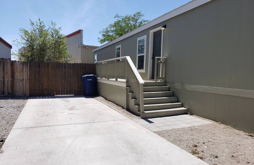 Fernley House | Short, long, pets, kids. Take a peek stay a night or two!