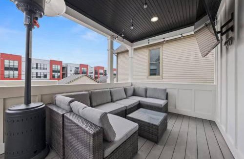 Italian Village House | Short North Convention King Bed Free Parking!