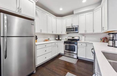 Short North House | Short North Custom Built Home! Steps from High Street