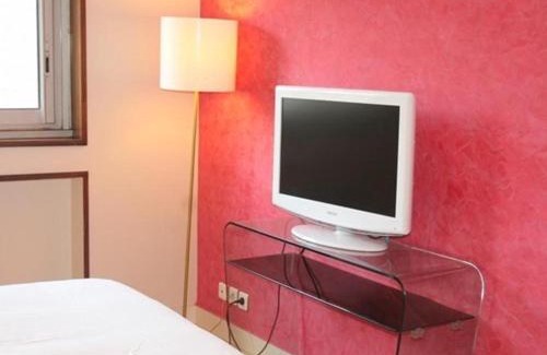 Quartier Saint-Georges Apartment | Short Stay Paris Apartments