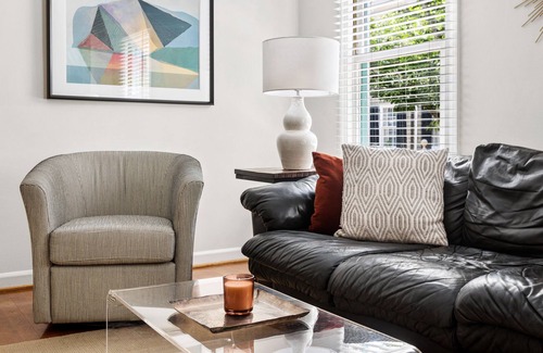 Harleston Village Apartment | Short & Sweet- CHS Townhouse