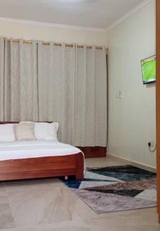 Oyibi House | Short Term Rentals