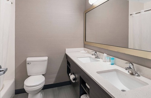 Foxboro Hotel | Short Walk to Gillette Stadium! Offers FREE Breakfast and FREE Parking!