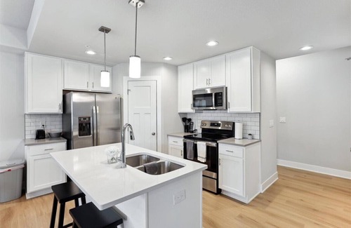 Norwalk House | Shortstop & Stay: Top Pick Near Norwalk Sports Campus