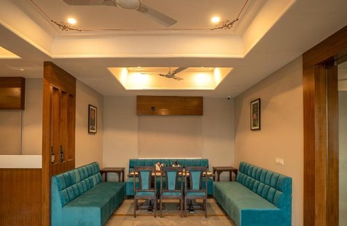 Udaipur District Hotel | Shree Ji Mahal Hotel, Udaipur
