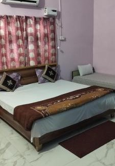Ayodhya House | Shree Rameshwaram Guest House Ram Mandir 300 meters